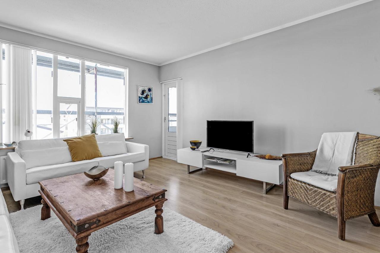 Charming, 2 Bedroom Seaside Apartment Reykjavík Exteriör bild